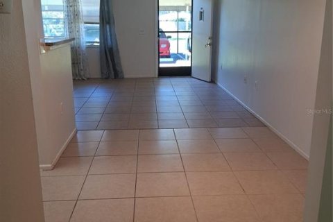 Villa ou maison à louer à Palm Harbor, Floride: 1 chambre, 65.68 m2 № 1538554 - photo 8