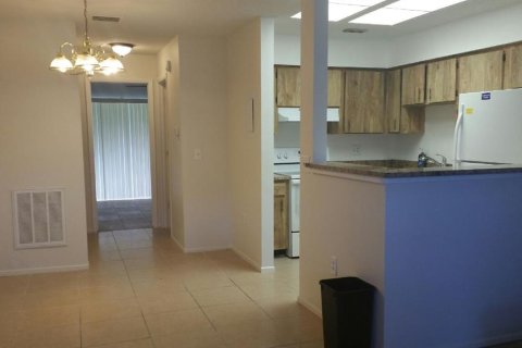 Villa ou maison à louer à Palm Harbor, Floride: 1 chambre, 65.68 m2 № 1538554 - photo 3