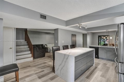 Adosado en venta en Davie, Florida, 3 dormitorios, 179.95 m2 № 1488209 - foto 9