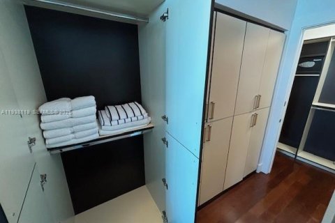 Appartement à louer à Miami, Floride: 1 chambre, 84.73 m2 № 1996379 - photo 13