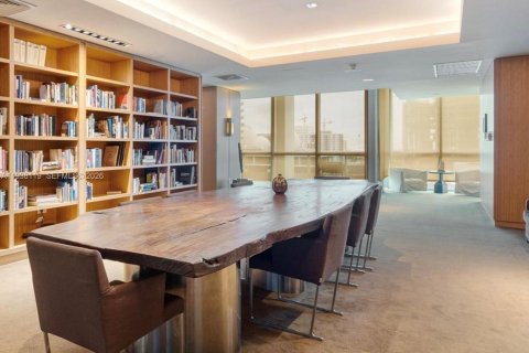 Appartement à louer à Miami, Floride: 1 chambre, 84.73 m2 № 1996379 - photo 4