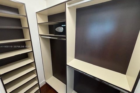 Appartement à louer à Miami, Floride: 1 chambre, 84.73 m2 № 1996379 - photo 18