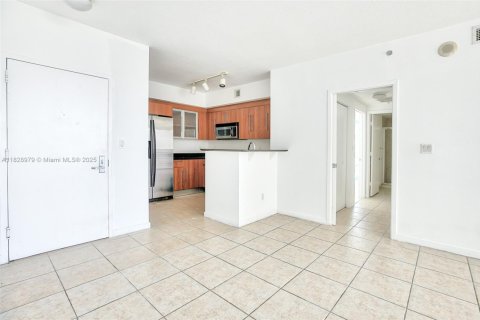 Condo in Miami, Florida, 2 bedrooms  № 1888763 - photo 22