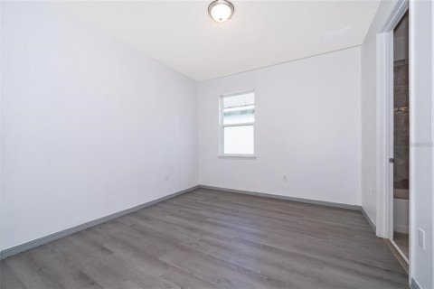 Casa en venta en Kissimmee, Florida, 4 dormitorios, 202.16 m2 № 2131854 - foto 9