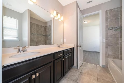 Casa en venta en Kissimmee, Florida, 4 dormitorios, 202.16 m2 № 2131854 - foto 11