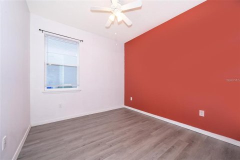 Casa en venta en Kissimmee, Florida, 4 dormitorios, 202.16 m2 № 2131854 - foto 10