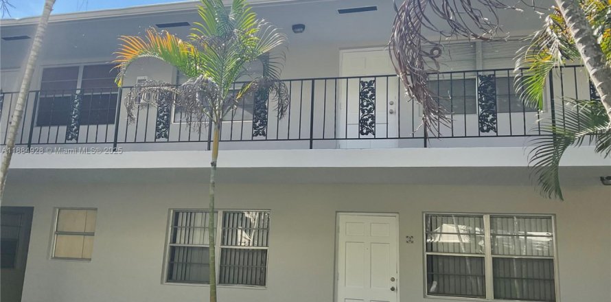Villa ou maison à Fort Lauderdale, Floride 1 chambre, 72.93 m2 № 1931718
