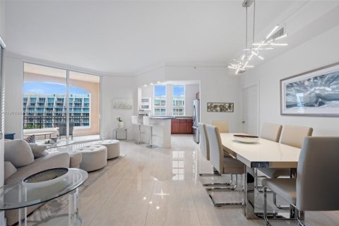 Condo in Aventura, Florida, 2 bedrooms  № 2015570 - photo 6