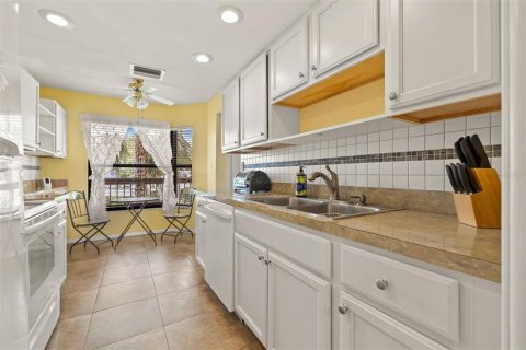 Copropriété à louer à South Pasadena, Floride: 2 chambres, 95.69 m2 № 1851006 - photo 11