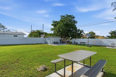 Villa ou maison à vendre à Florida City, Floride: 3 chambres, 111.11 m2 № 2180831 - photo 7