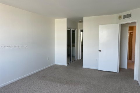 Condominio en venta en Aventura, Florida, 2 dormitorios, 113.34 m2 № 2066493 - foto 12