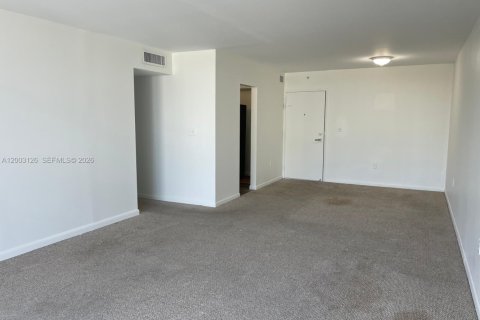 Condominio en venta en Aventura, Florida, 2 dormitorios, 113.34 m2 № 2066493 - foto 10