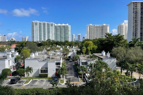 Condominio en venta en Aventura, Florida, 2 dormitorios, 113.34 m2 № 2066493 - foto 9