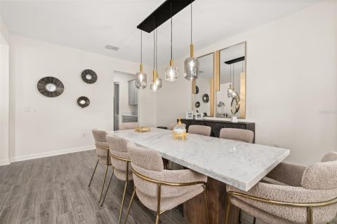 Casa en alquiler en Orlando, Florida, 5 dormitorios, 361.02 m2 № 1893898 - foto 9