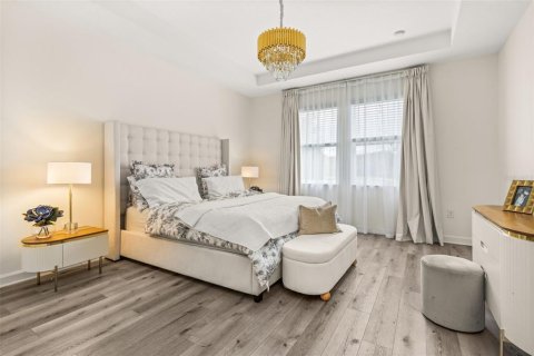 Casa en alquiler en Orlando, Florida, 5 dormitorios, 361.02 m2 № 1893898 - foto 24