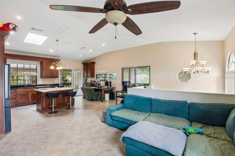 Villa ou maison à vendre à Pinellas Park, Floride: 3 chambres, 184.78 m2 № 2196620 - photo 11