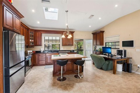 Villa ou maison à vendre à Pinellas Park, Floride: 3 chambres, 184.78 m2 № 2196620 - photo 3