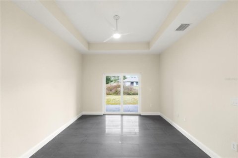 House in Lehigh Acres, Florida 3 bedrooms, 167.41 sq.m. № 2105480 - photo 28