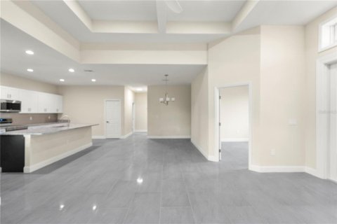 House in Lehigh Acres, Florida 3 bedrooms, 167.41 sq.m. № 2105480 - photo 16