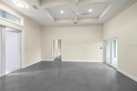 House in Lehigh Acres, Florida 3 bedrooms, 167.41 sq.m. № 2105480 - photo 24