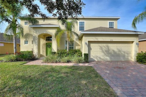 House in Davenport, Florida 5 bedrooms, 312.8 sq.m. № 2095230