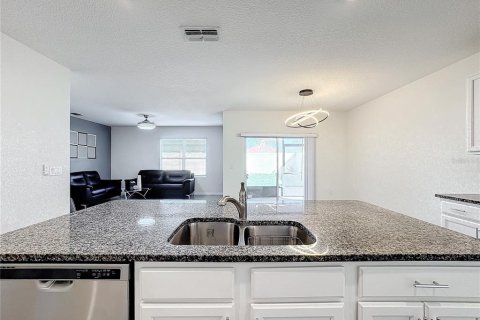 Casa en venta en Haines City, Florida, 4 dormitorios, 173.45 m2 № 1511125 - foto 9