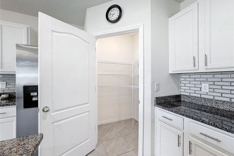 Casa en venta en Haines City, Florida, 4 dormitorios, 173.45 m2 № 1511125 - foto 11