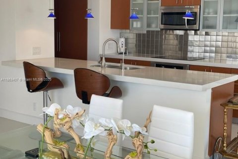 Condo in Aventura, Florida, 2 bedrooms  № 1890398 - photo 13