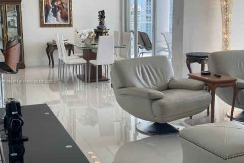 Condo in Aventura, Florida, 2 bedrooms  № 1890398 - photo 11