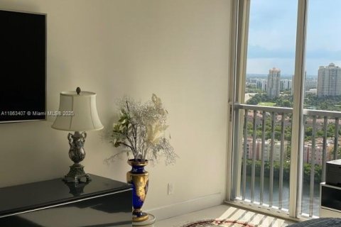 Condo in Aventura, Florida, 2 bedrooms  № 1890398 - photo 23
