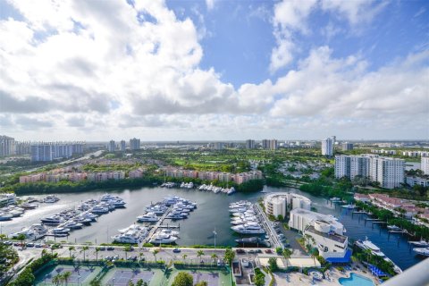 Condo in Aventura, Florida, 2 bedrooms  № 1890398 - photo 8
