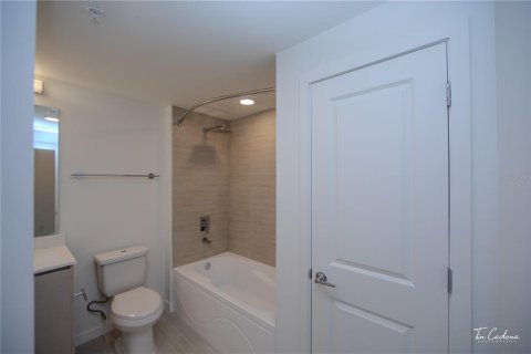 Appartement à louer à Orlando, Floride: 2 chambres, 95.04 m2 № 2403040 - photo 15