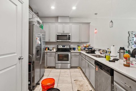 Townhouse in Kissimmee, Florida 4 bedrooms, 152.08 sq.m. № 2149638 - photo 11