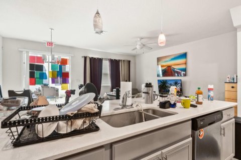 Townhouse in Kissimmee, Florida 4 bedrooms, 152.08 sq.m. № 2149638 - photo 10
