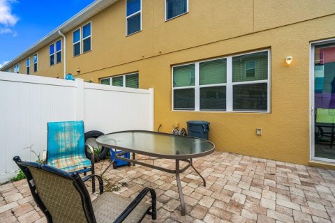 Townhouse in Kissimmee, Florida 4 bedrooms, 152.08 sq.m. № 2149638 - photo 30
