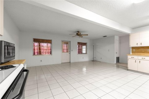 Casa en venta en Ocala, Florida, 2 dormitorios, 162.39 m2 № 1906162 - foto 10