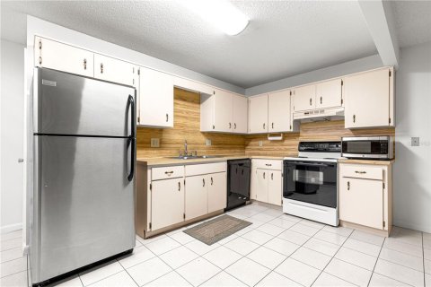 Casa en venta en Ocala, Florida, 2 dormitorios, 162.39 m2 № 1906162 - foto 7