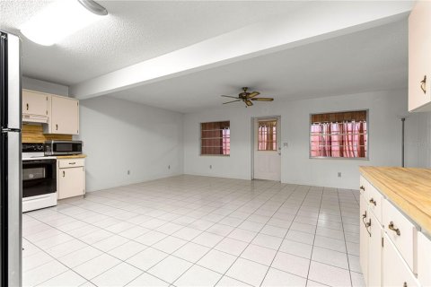 Casa en venta en Ocala, Florida, 2 dormitorios, 162.39 m2 № 1906162 - foto 11