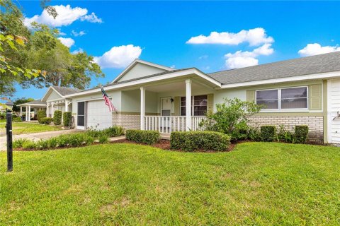 Casa en venta en Ocala, Florida, 2 dormitorios, 162.39 m2 № 1906162 - foto 1