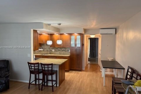 Casa en venta en Deerfield Beach, Florida, 1 dormitorio, 65.03 m2 № 2003949 - foto 2