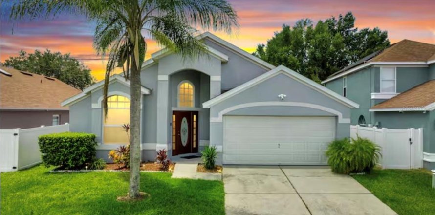 Villa ou maison à Davenport, Floride 4 chambres, 178.47 m2 № 2338915