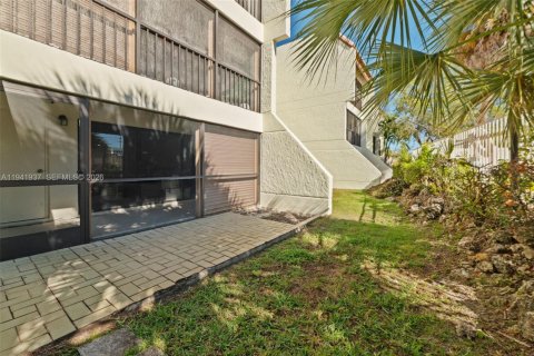 Condo in Weston, Florida, 2 bedrooms  № 1998777 - photo 21