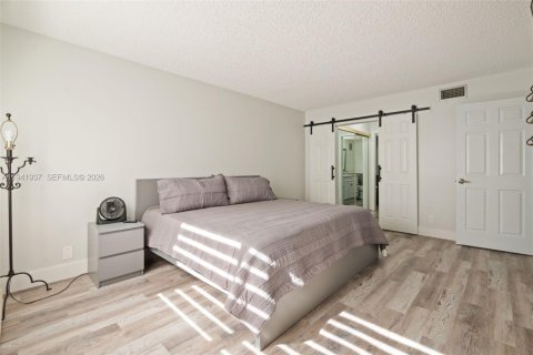 Condo in Weston, Florida, 2 bedrooms  № 1998777 - photo 7