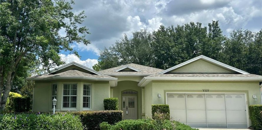 House in Ocala, Florida 3 bedrooms, 188.03 sq.m. № 2092532