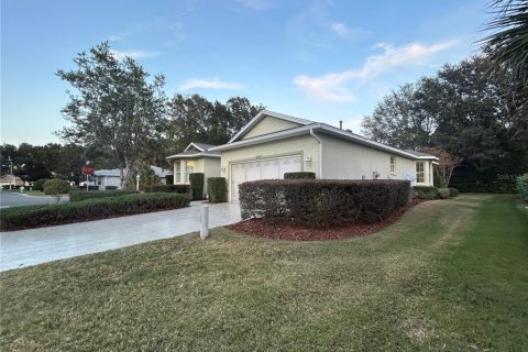 House in Ocala, Florida 3 bedrooms, 188.03 sq.m. № 2092532 - photo 4