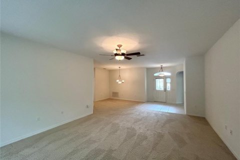 House in Ocala, Florida 3 bedrooms, 188.03 sq.m. № 2092532 - photo 6