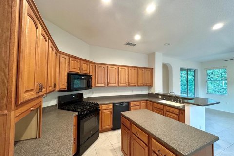 House in Ocala, Florida 3 bedrooms, 188.03 sq.m. № 2092532 - photo 10