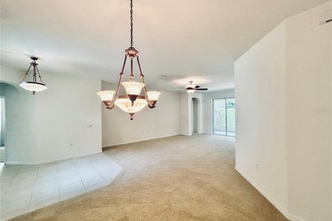 House in Ocala, Florida 3 bedrooms, 188.03 sq.m. № 2092532 - photo 7