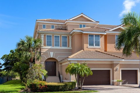 Adosado en alquiler en Bradenton, Florida, 4 dormitorios, 408.03 m2 № 1904449 - foto 2