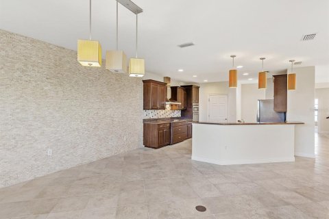 Adosado en alquiler en Bradenton, Florida, 4 dormitorios, 408.03 m2 № 1904449 - foto 25